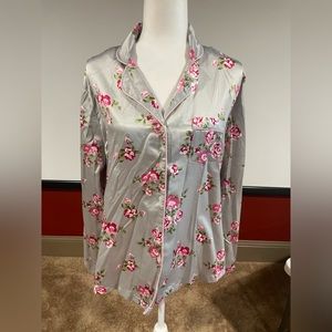 Floral lounge top. XL